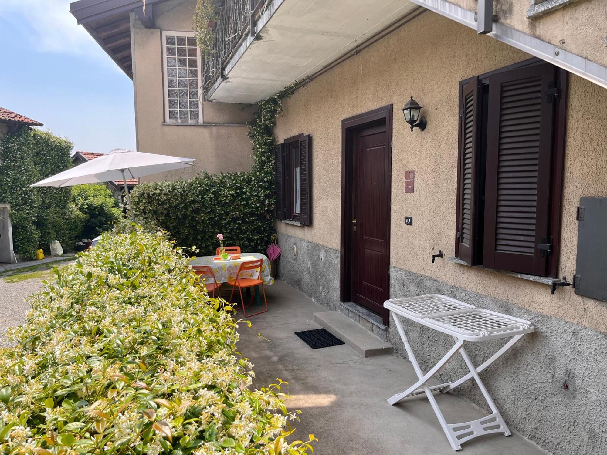 Il Cortile Como Single & Double Room In Apartment No Hotel Exterior foto